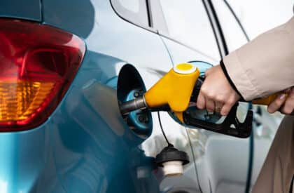 Découvrez le secret pour trouver le carburant le moins cher près de chez vous !